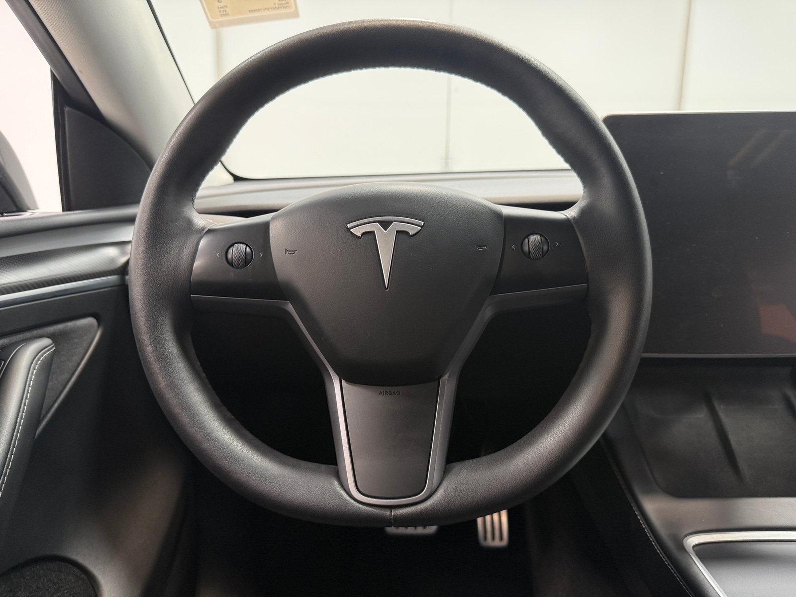 Thumbnail: 2023 Tesla Model Y - 4