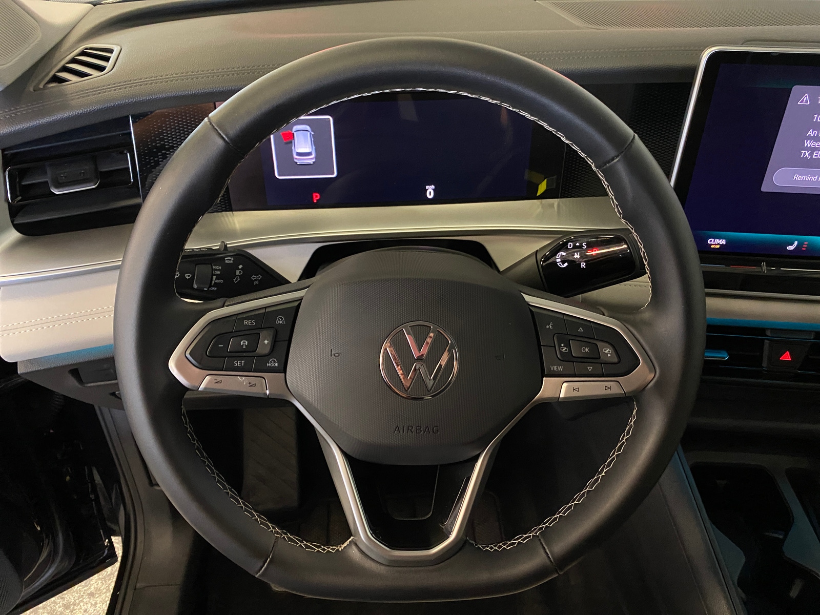 Thumbnail: 2025 Volkswagen Tiguan - 4