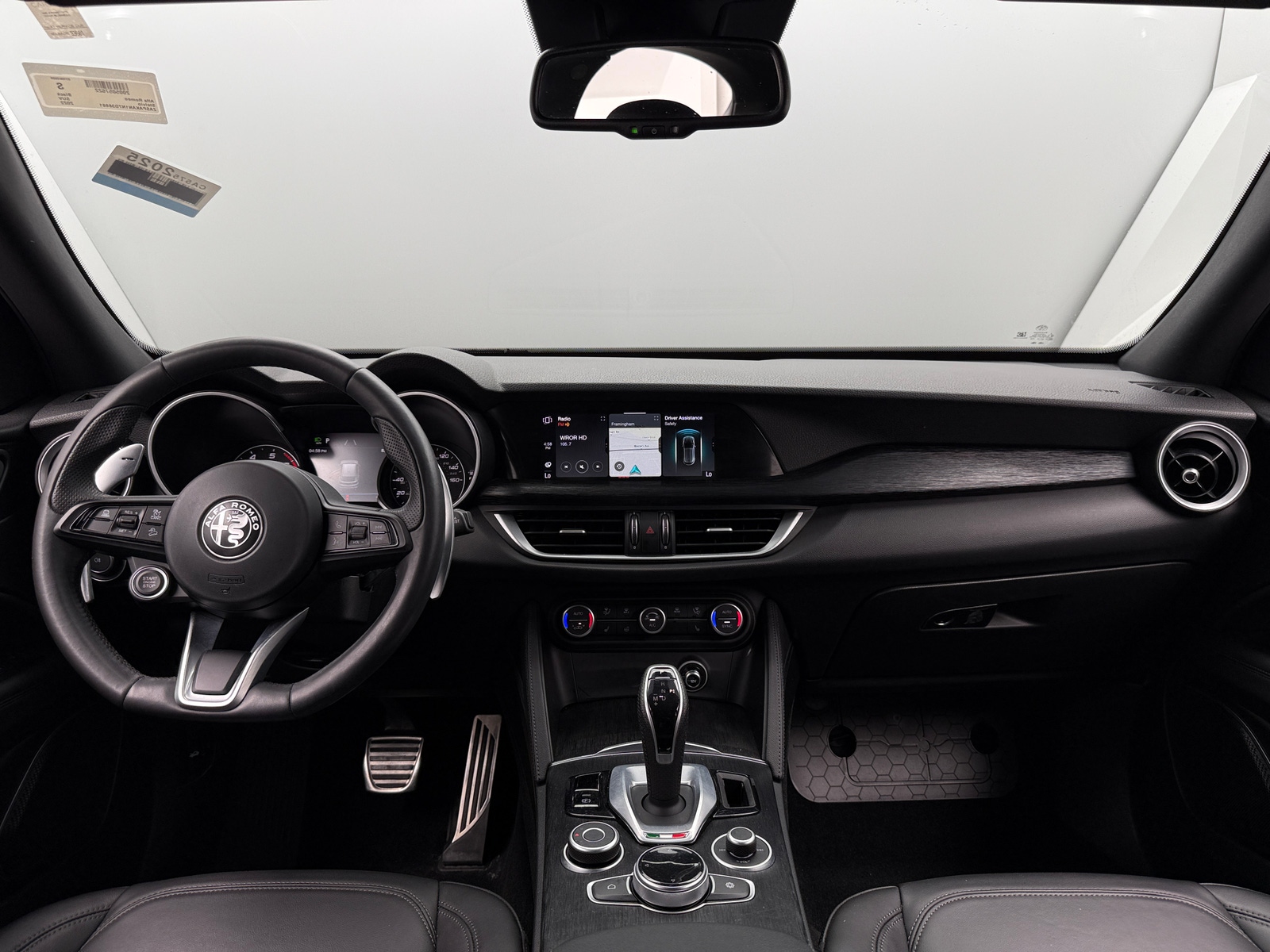Thumbnail: 2022 Alfa Romeo Stelvio - 2