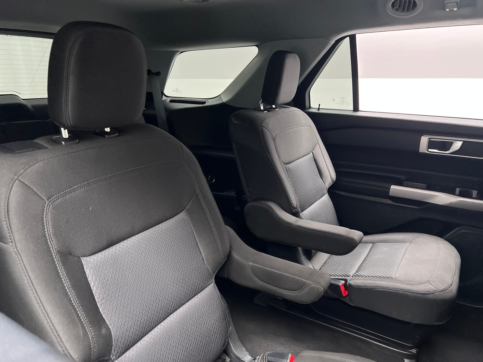 Thumbnail: 2022 Ford Explorer - 6