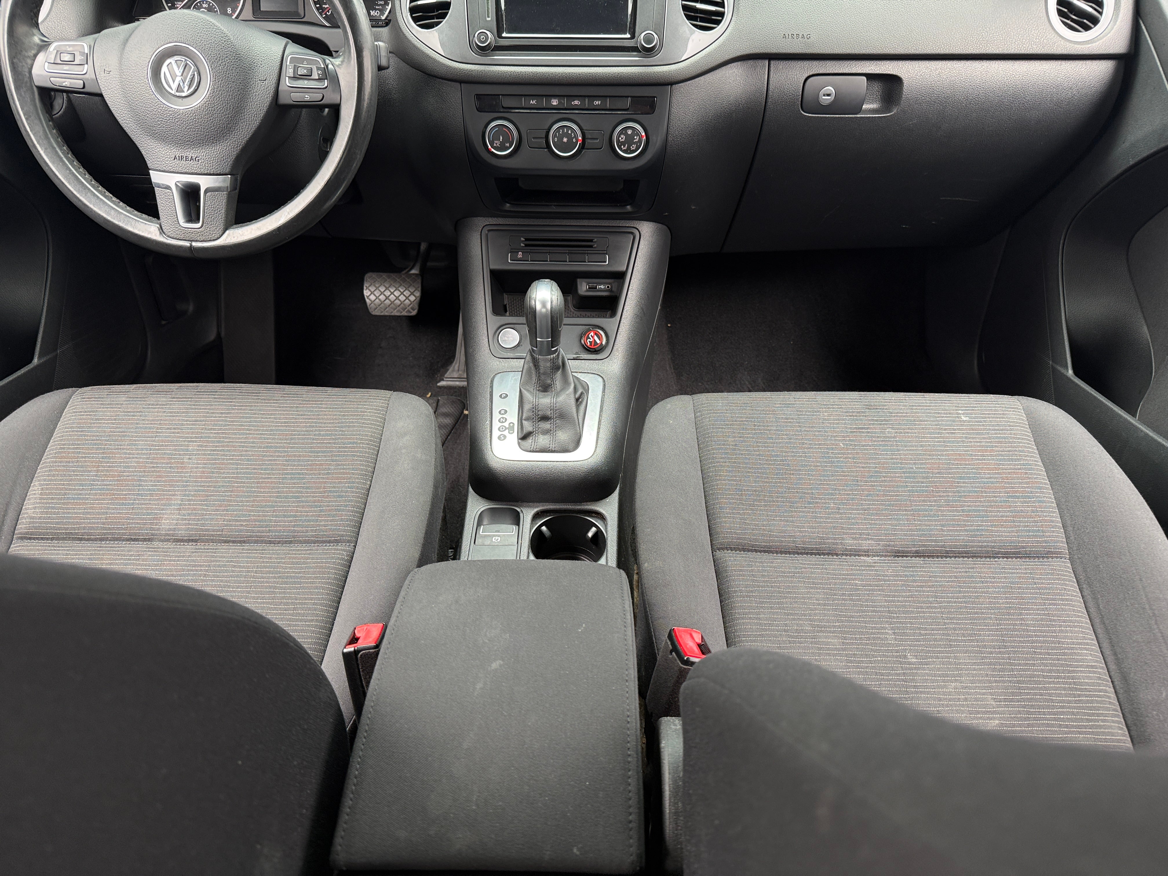 Used 2017 Volkswagen Tiguan Limited Base with VIN WVGAV7AX7HK053025 for sale in Pewaukee, WI