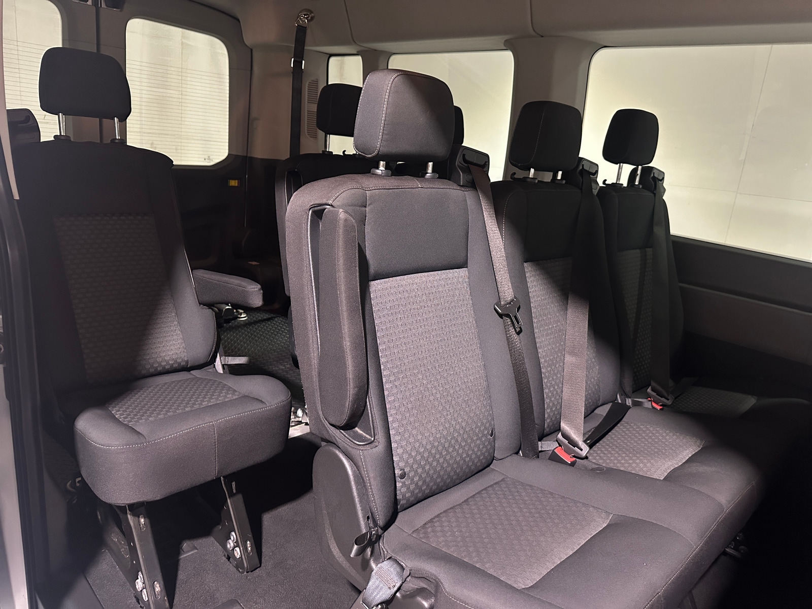 Thumbnail: 2020 Ford Econoline - 6