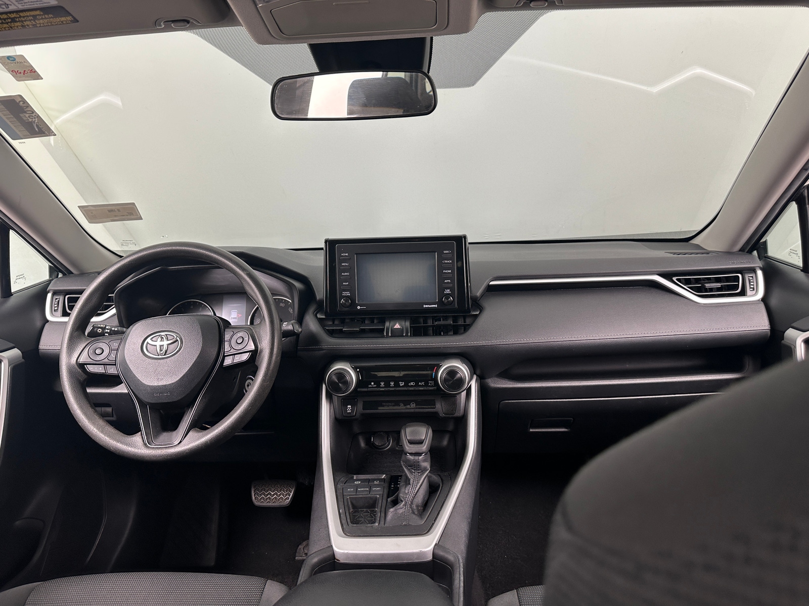Thumbnail: 2021 Toyota RAV4 - 3