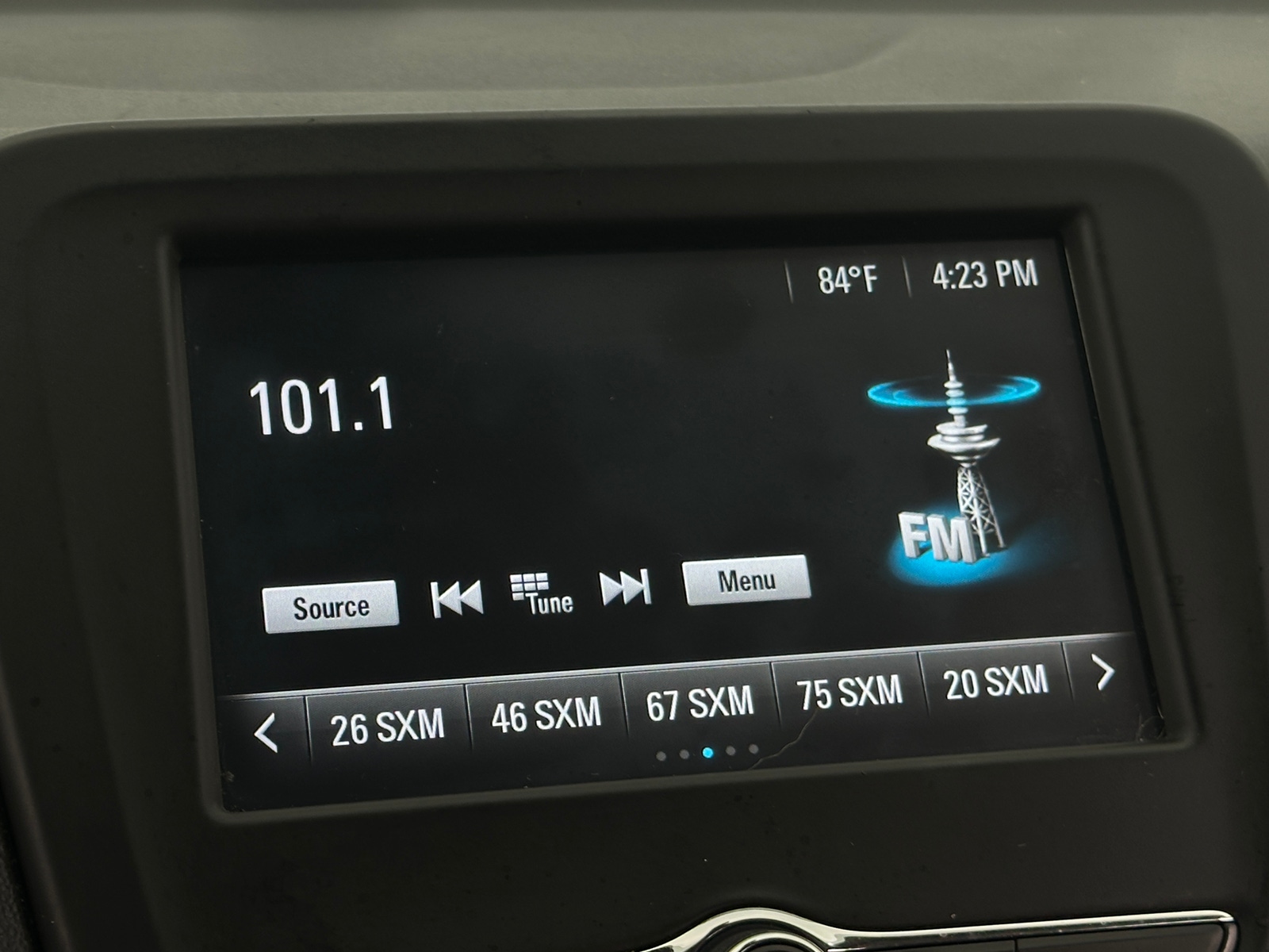Thumbnail: 2018 Chevrolet Equinox - 4