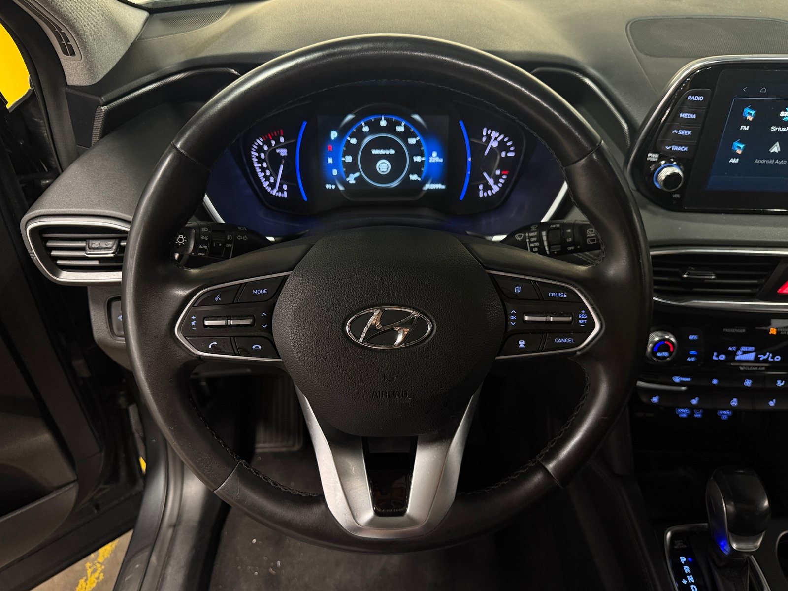 Thumbnail: 2020 Hyundai Santa Fe - 4