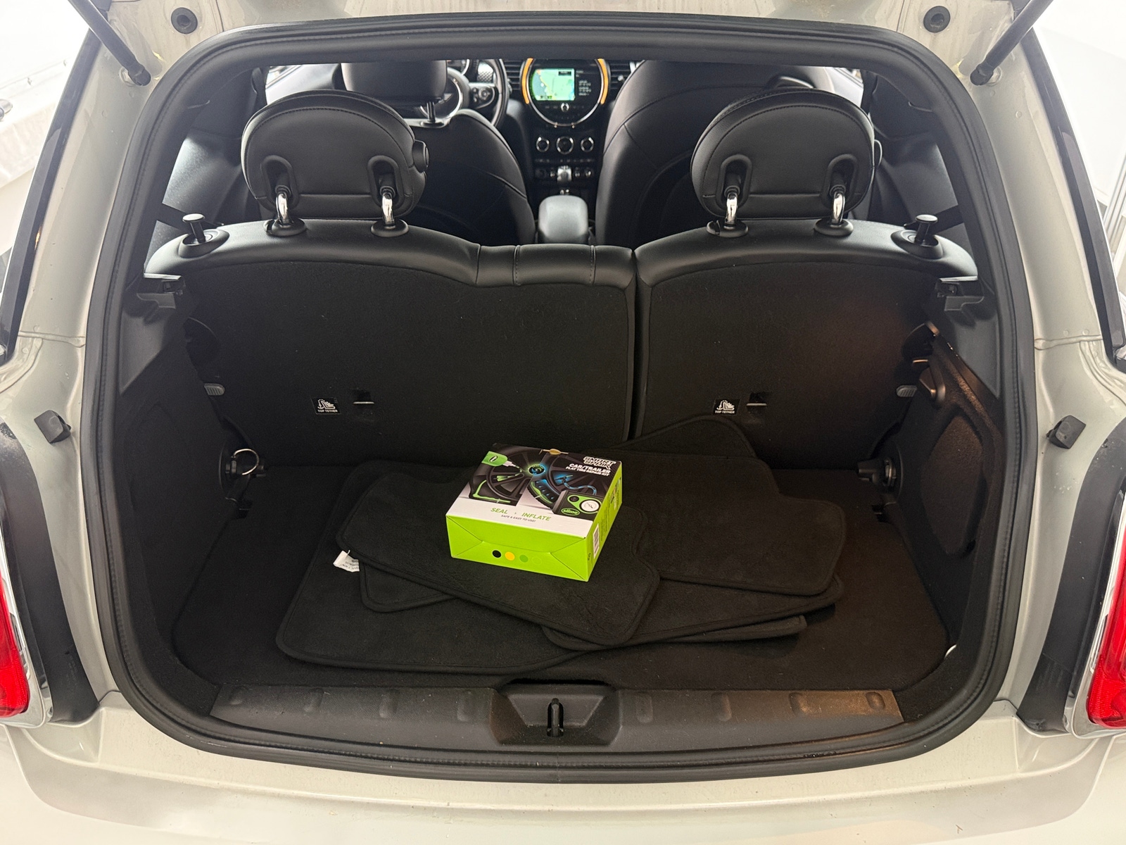 Thumbnail: 2016 MINI Cooper Hardtop - 6