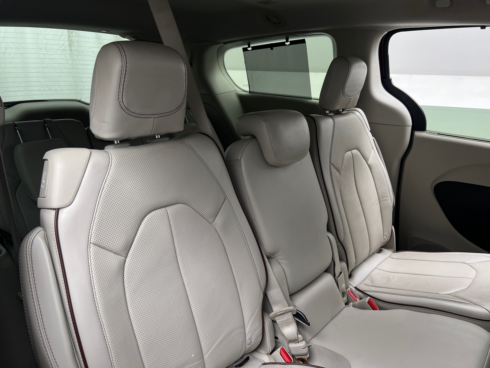 Thumbnail: 2017 Chrysler Pacifica - 5