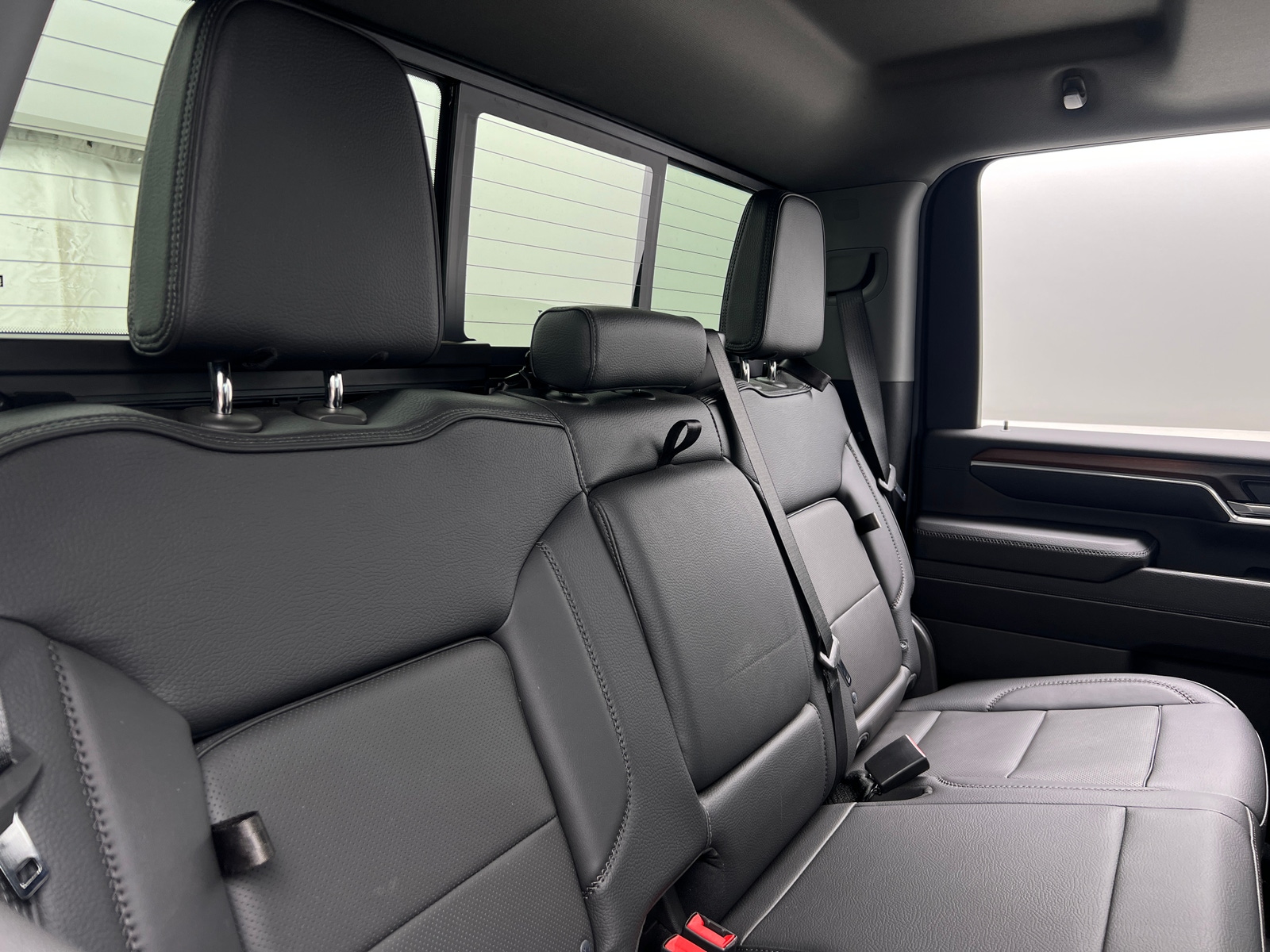 Thumbnail: 2025 GMC Sierra 2500 - 5