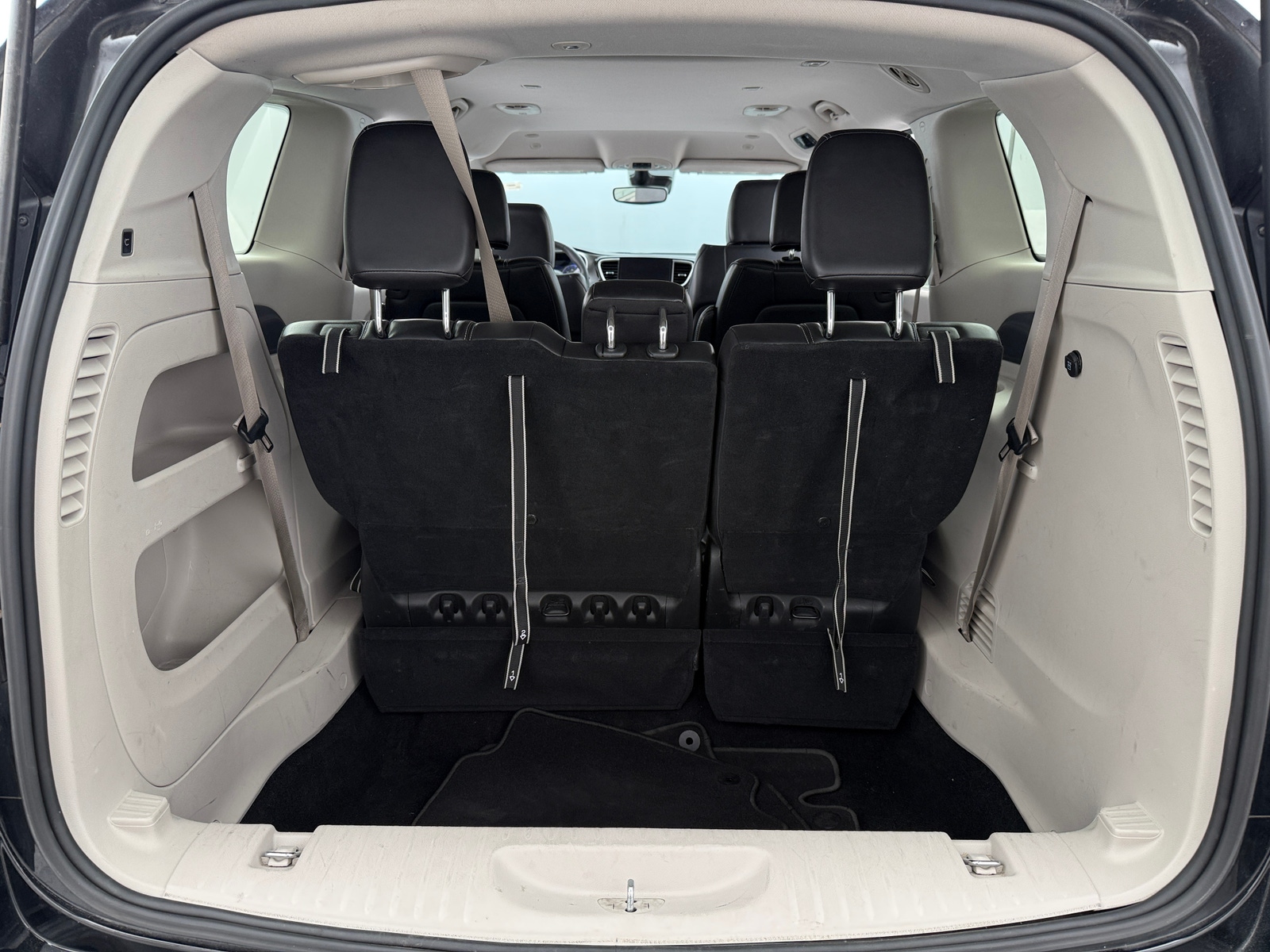 Thumbnail: 2024 Chrysler Pacifica - 6