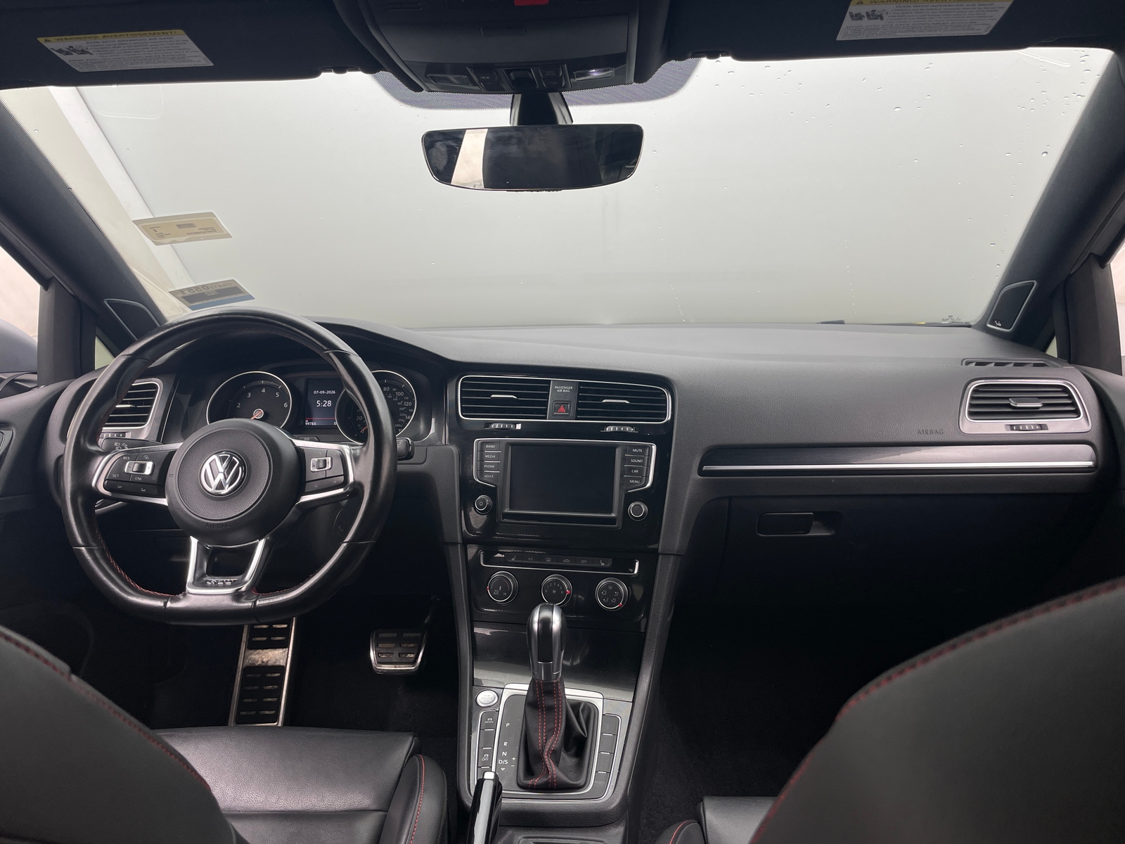 Thumbnail: 2017 Volkswagen Golf - 2