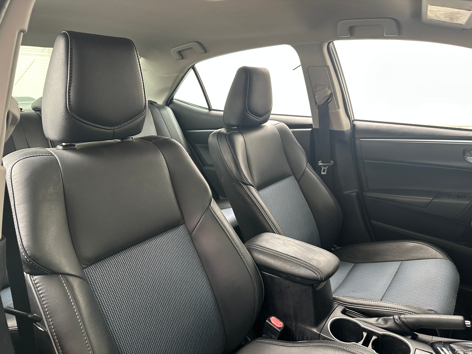 Thumbnail: 2016 Toyota Corolla - 2