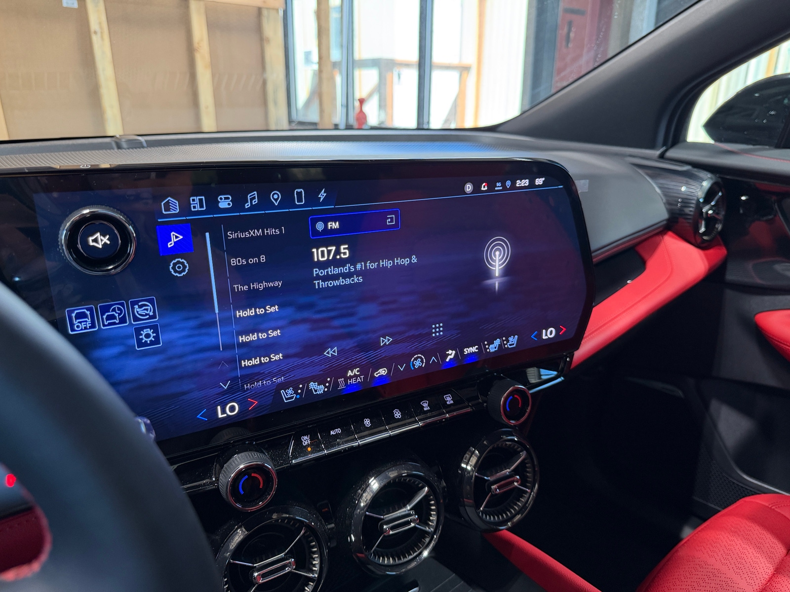 Thumbnail: 2025 Chevrolet Blazer EV - 3