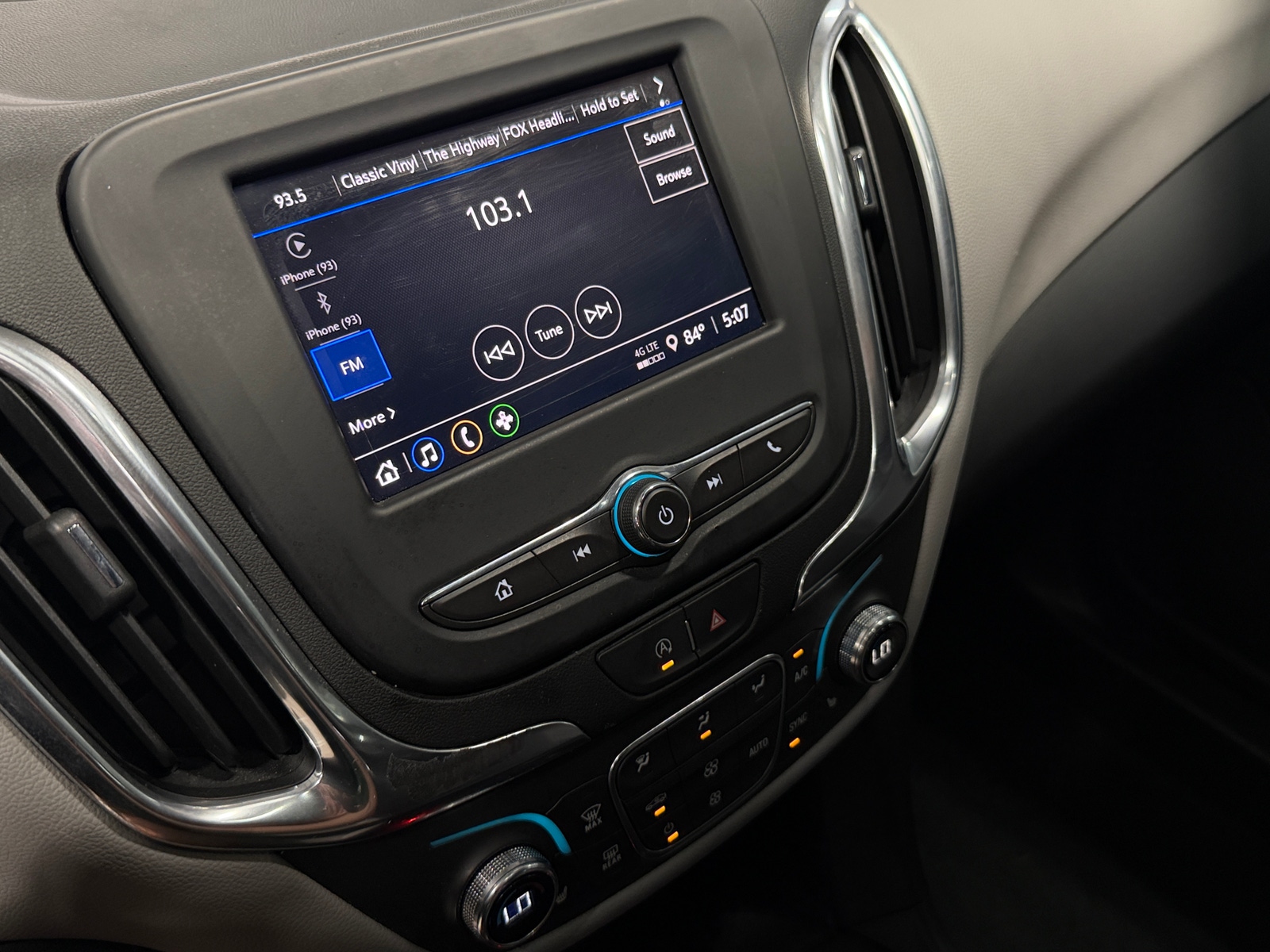 Thumbnail: 2024 Chevrolet Equinox - 4