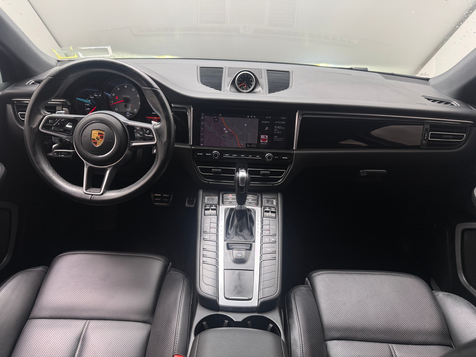 Thumbnail: 2021 Porsche Macan - 2