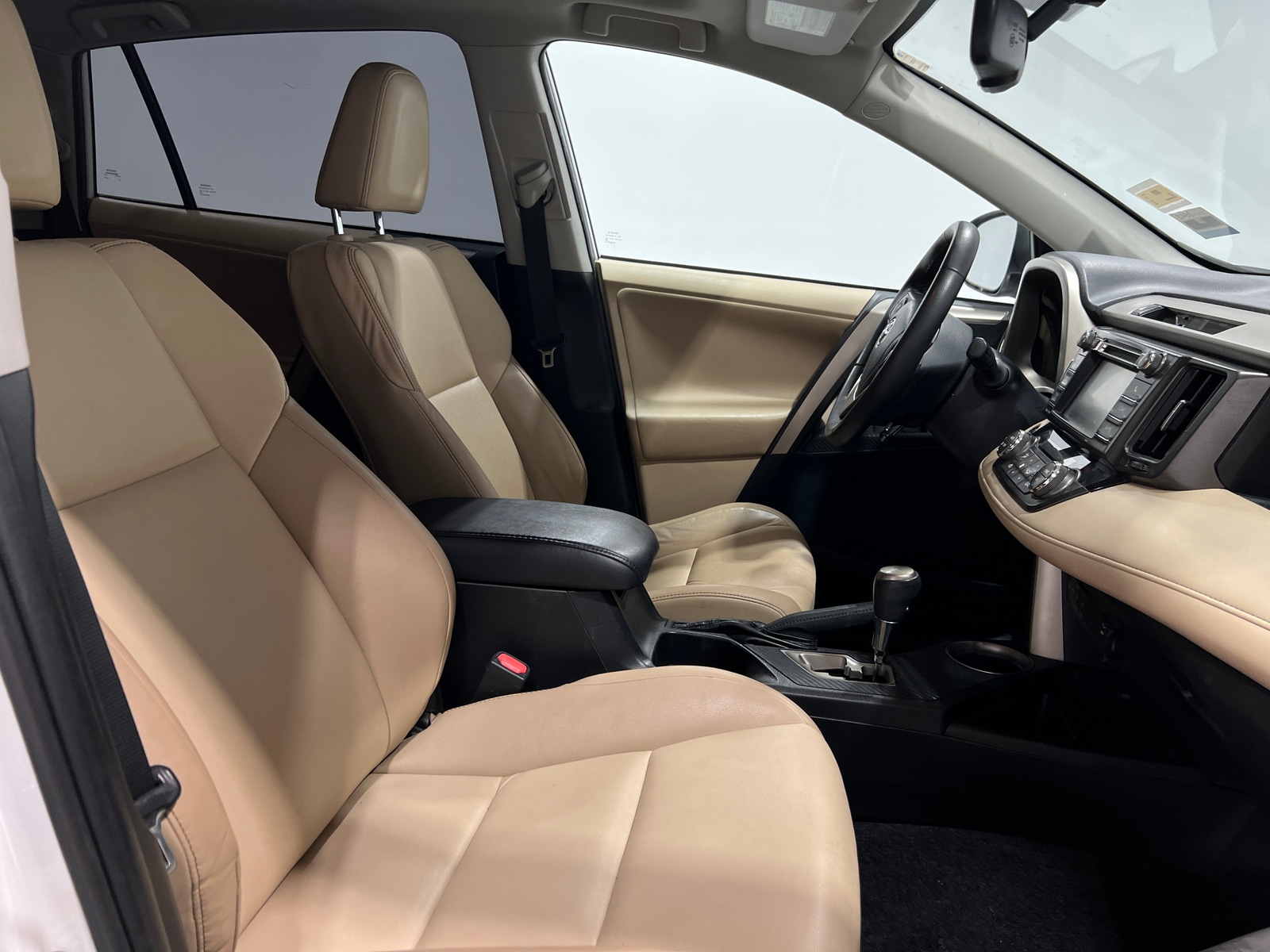Thumbnail: 2013 Toyota RAV4 - 2