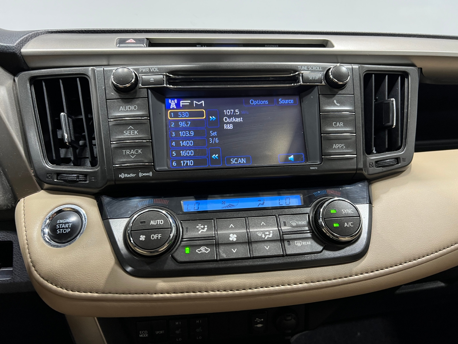 Thumbnail: 2013 Toyota RAV4 - 4