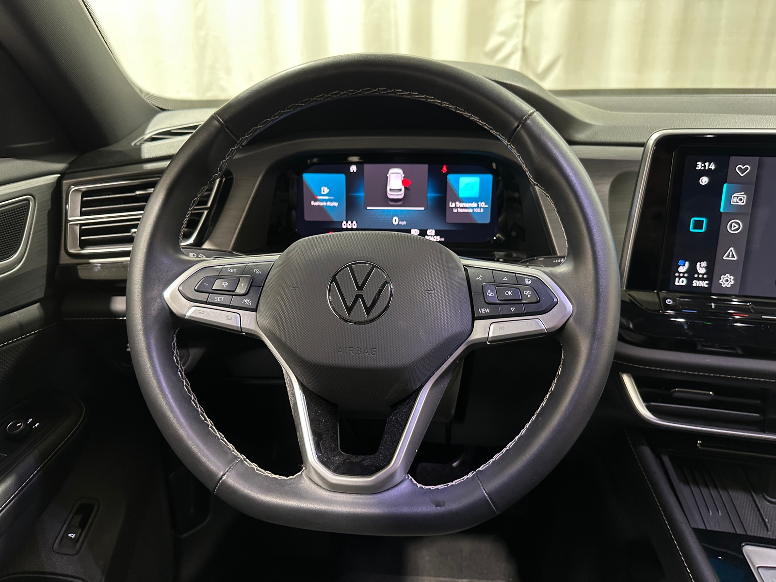 Thumbnail: 2025 Volkswagen Atlas - 4