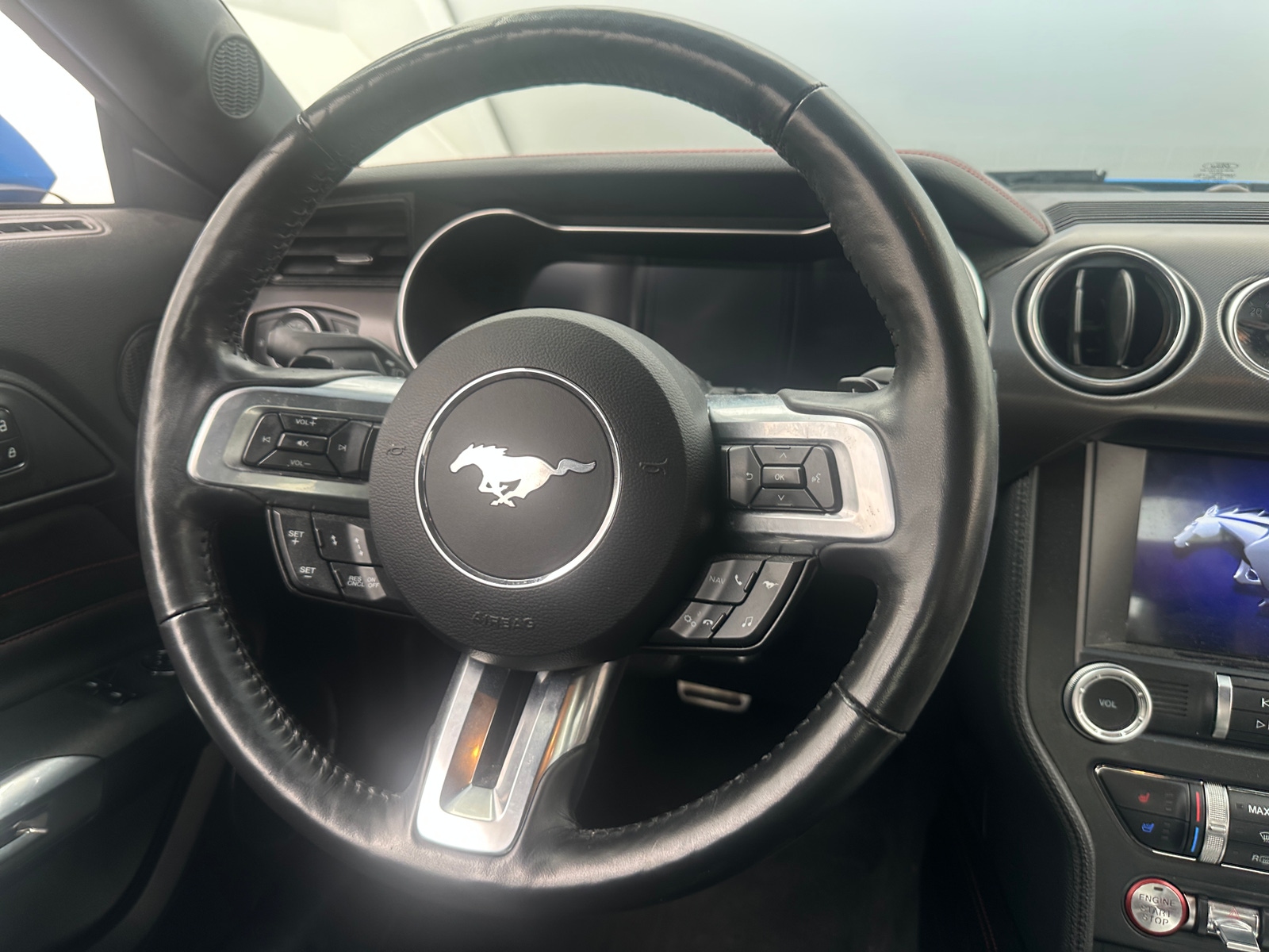 Thumbnail: 2022 Ford Mustang - 3