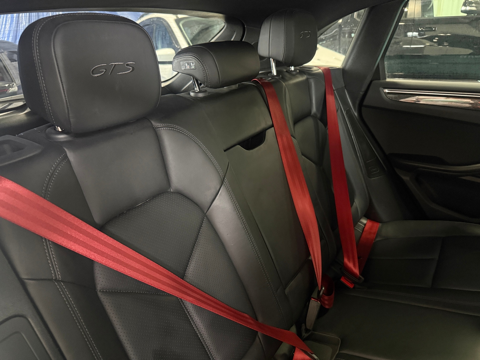Thumbnail: 2021 Porsche Macan - 5