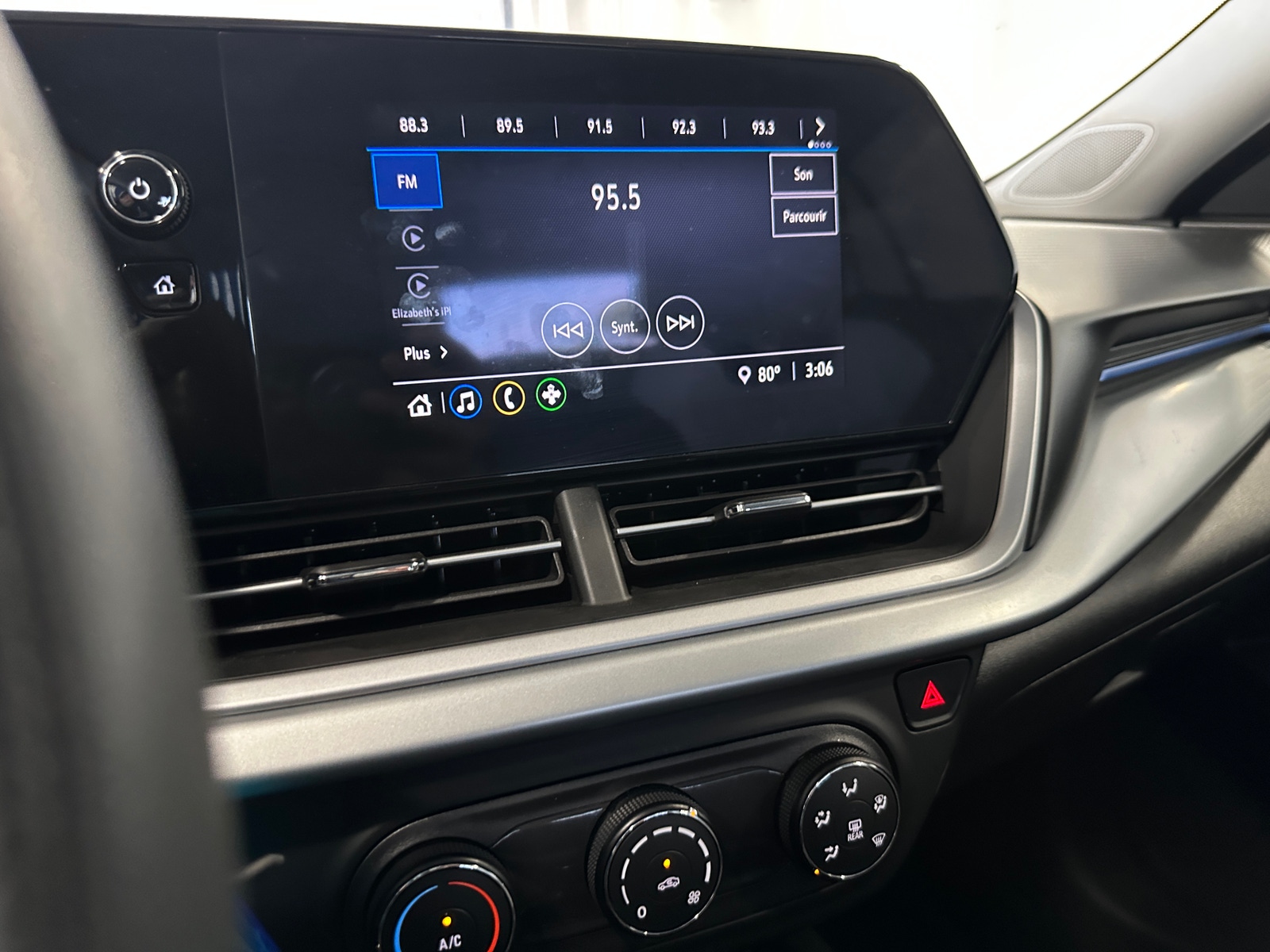 Thumbnail: 2026 Chevrolet Trax - 4
