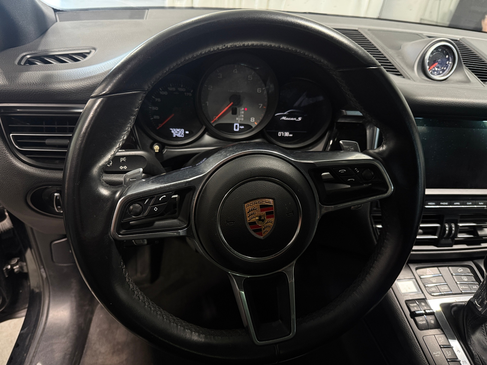 Thumbnail: 2020 Porsche Macan - 4