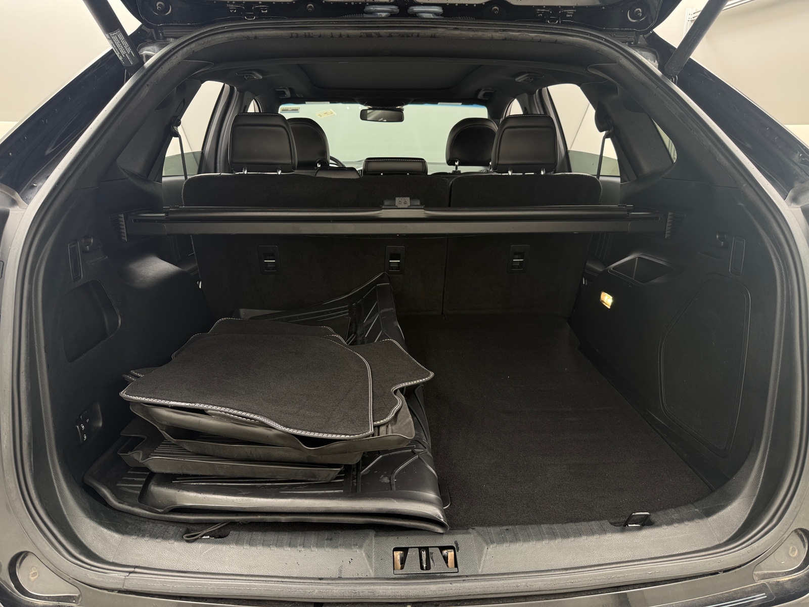 Thumbnail: 2019 Ford Edge - 7