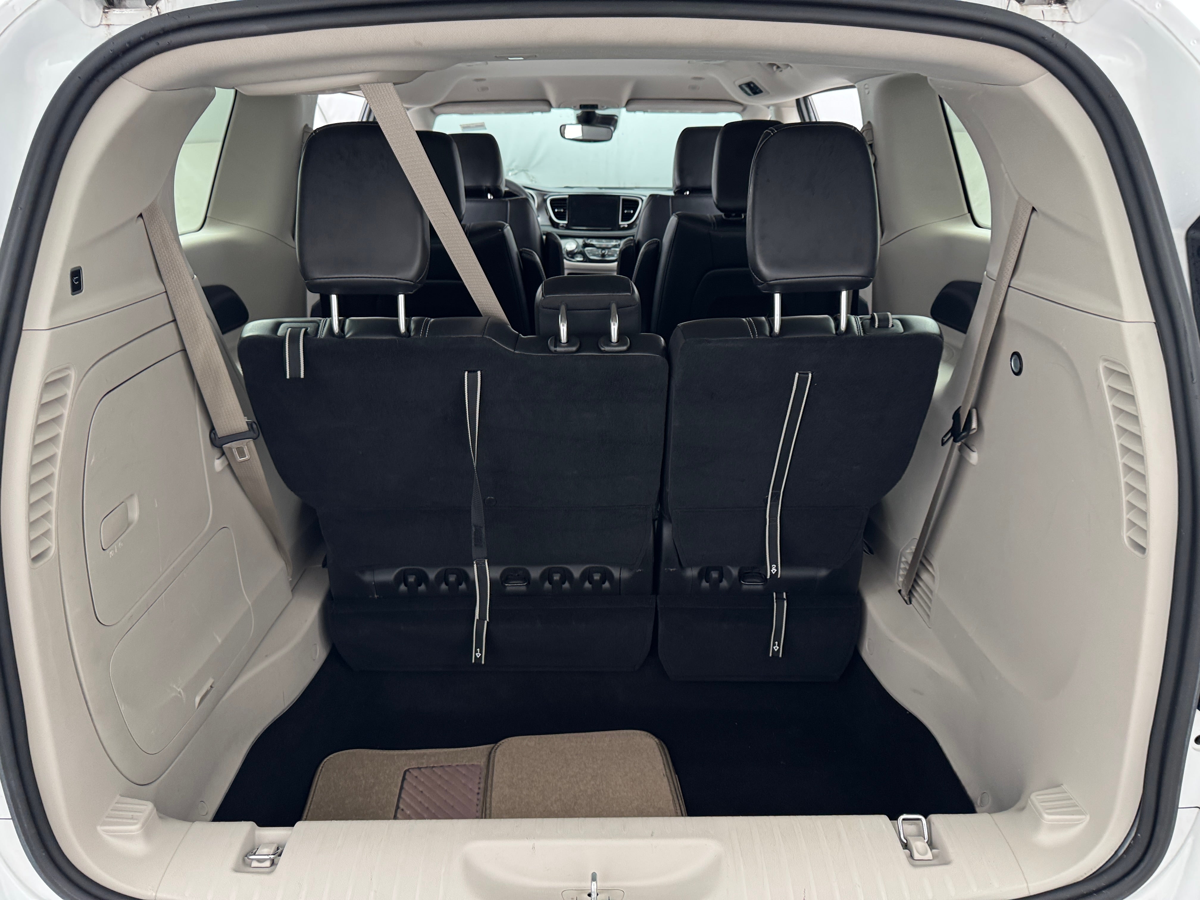 2024 Chrysler Pacifica PHEV