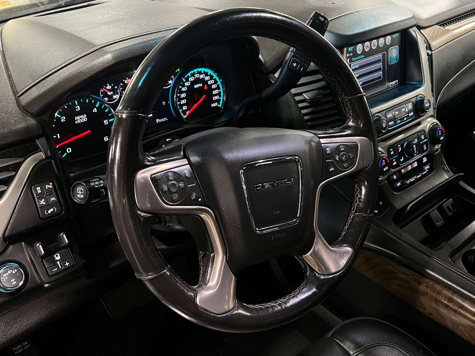 Thumbnail: 2019 GMC Yukon XL - 5