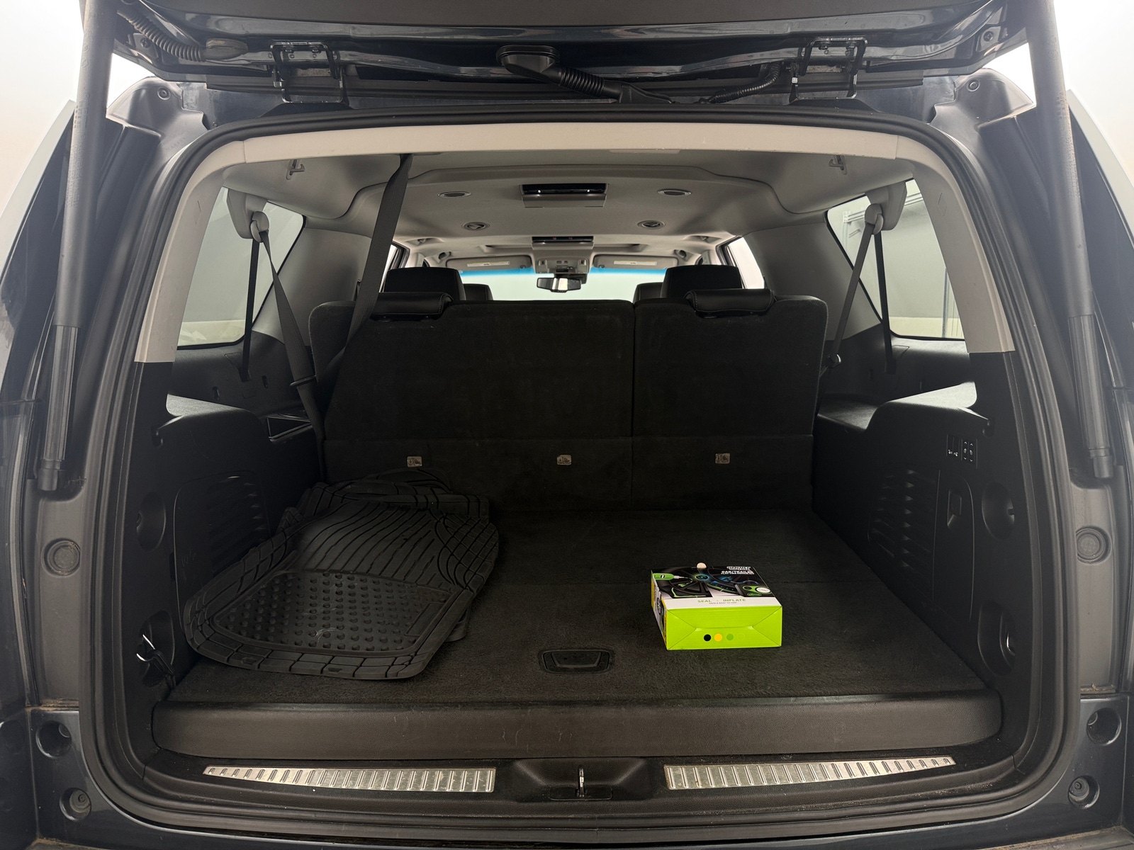 Thumbnail: 2019 GMC Yukon XL - 7