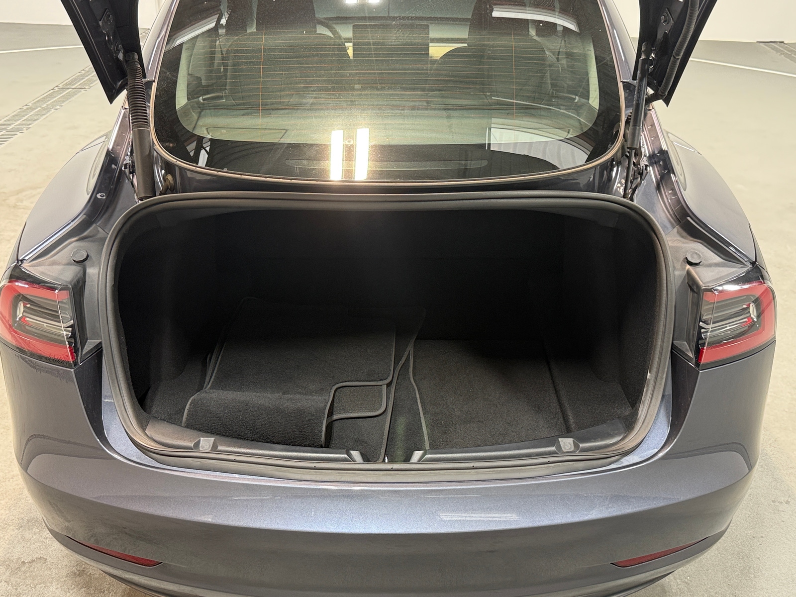 Thumbnail: 2023 Tesla Model 3 - 6