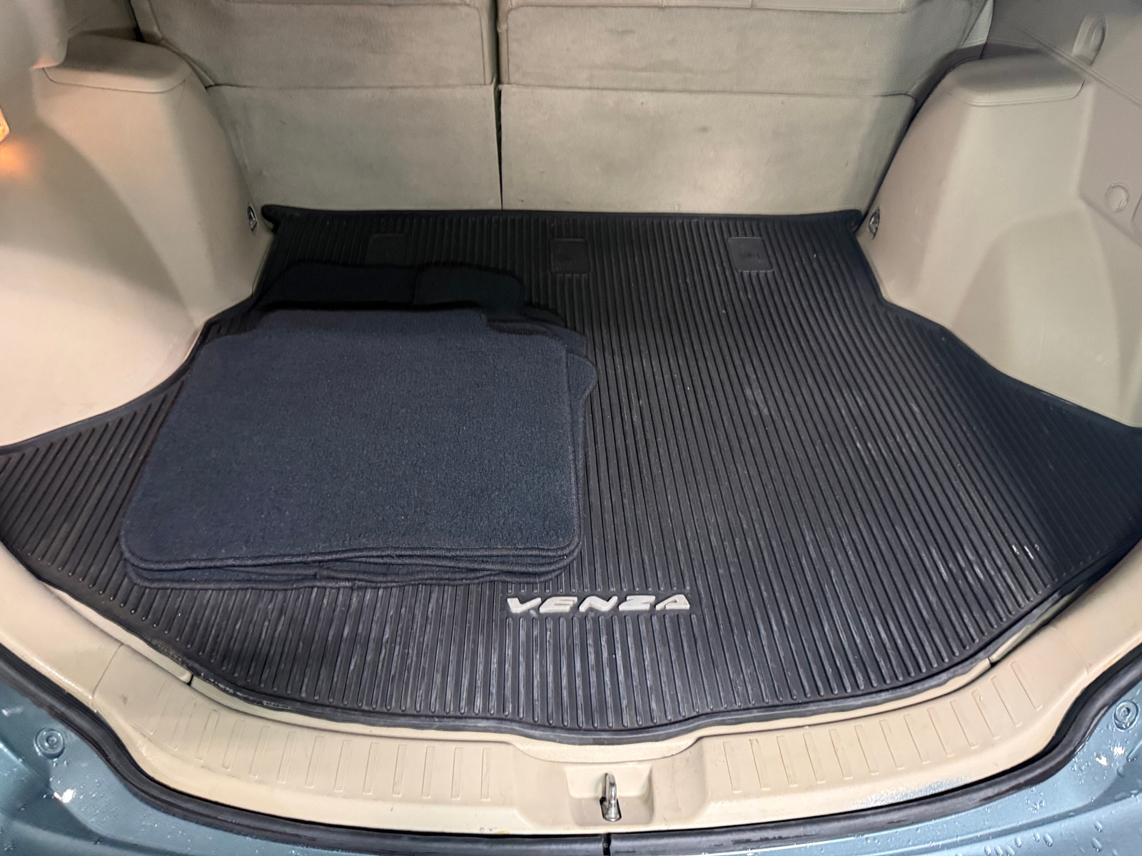 Thumbnail: 2011 Toyota Venza - 7