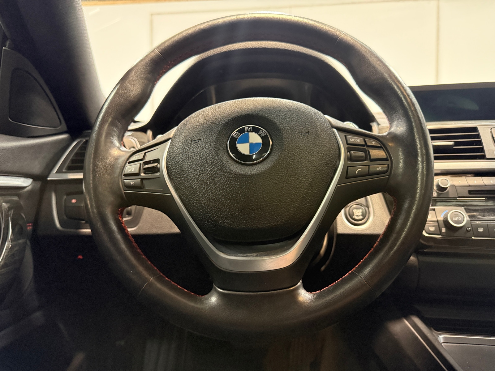 Thumbnail: 2018 BMW 4 Series - 4