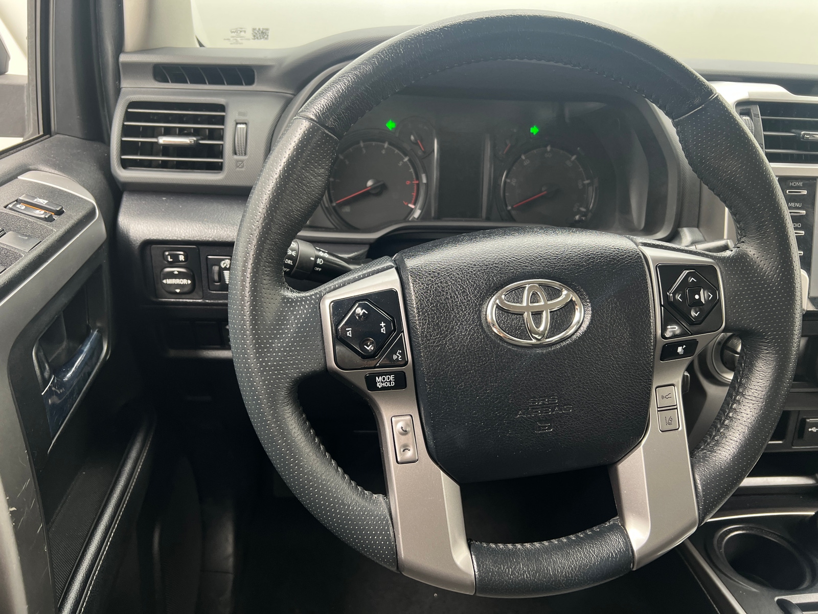Thumbnail: 2022 Toyota 4Runner - 5