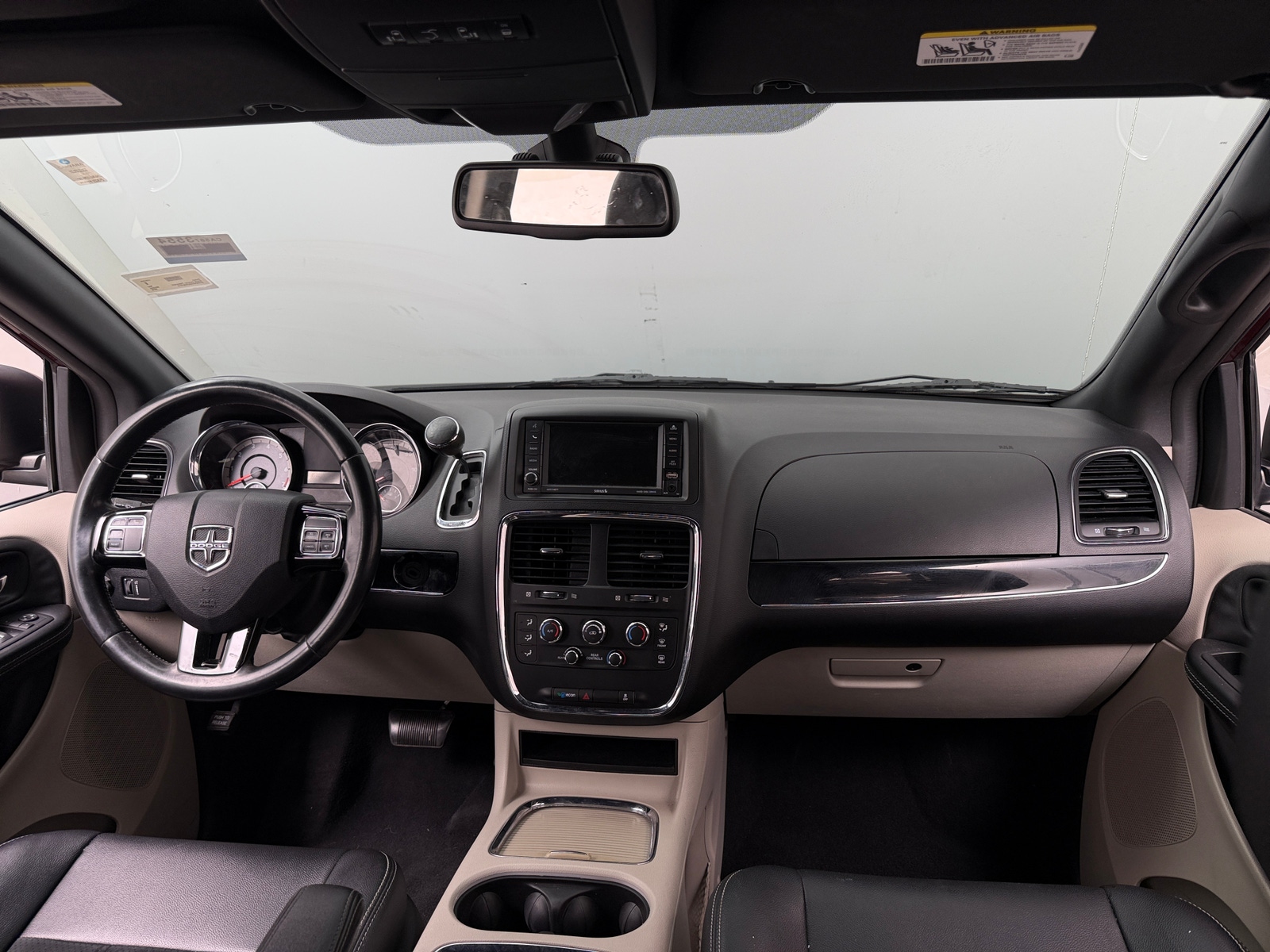 Thumbnail: 2018 Dodge Grand Caravan - 3