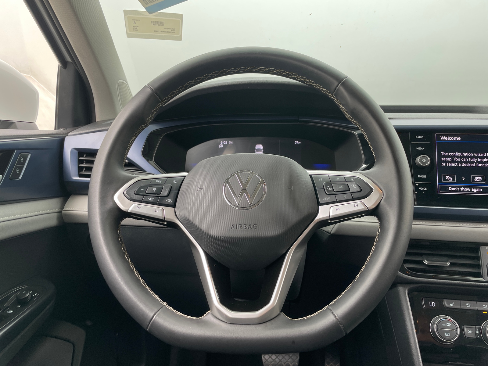 Thumbnail: 2024 Volkswagen Taos - 4