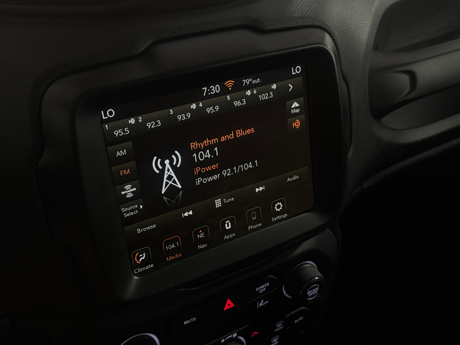 Thumbnail: 2023 Jeep Renegade - 4