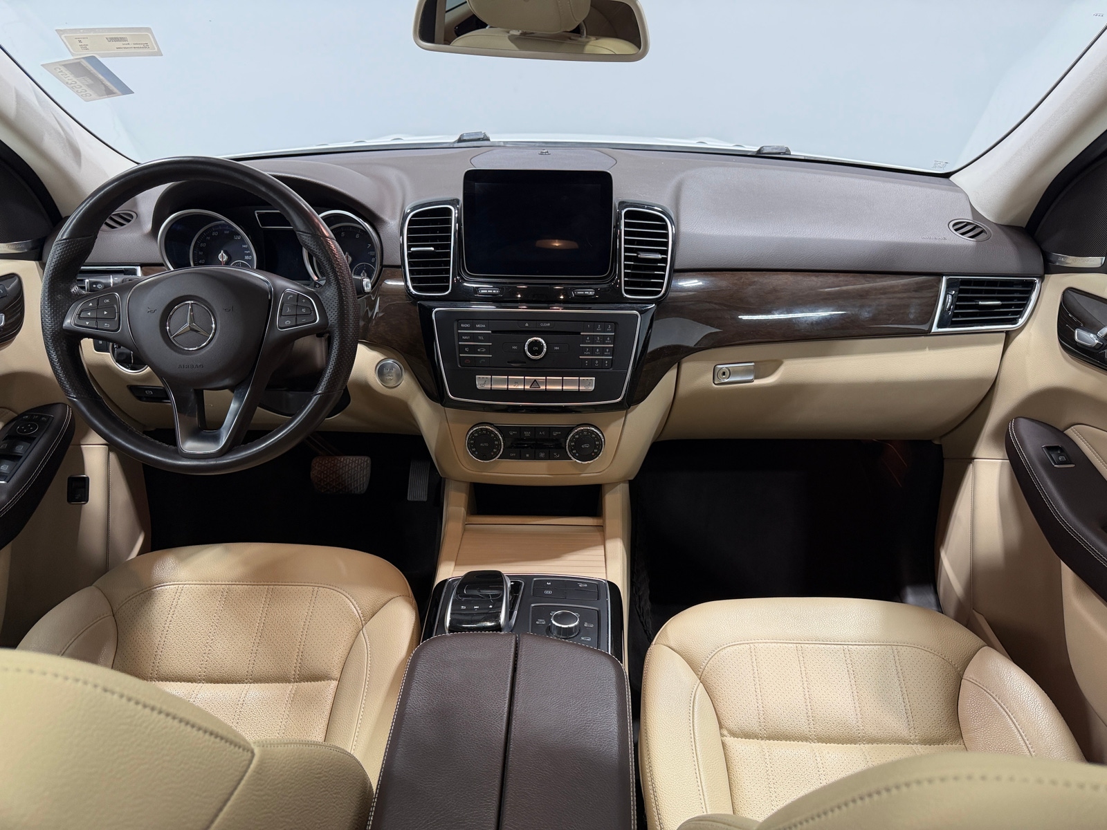 Thumbnail: 2017 Mercedes-Benz GLE - 2