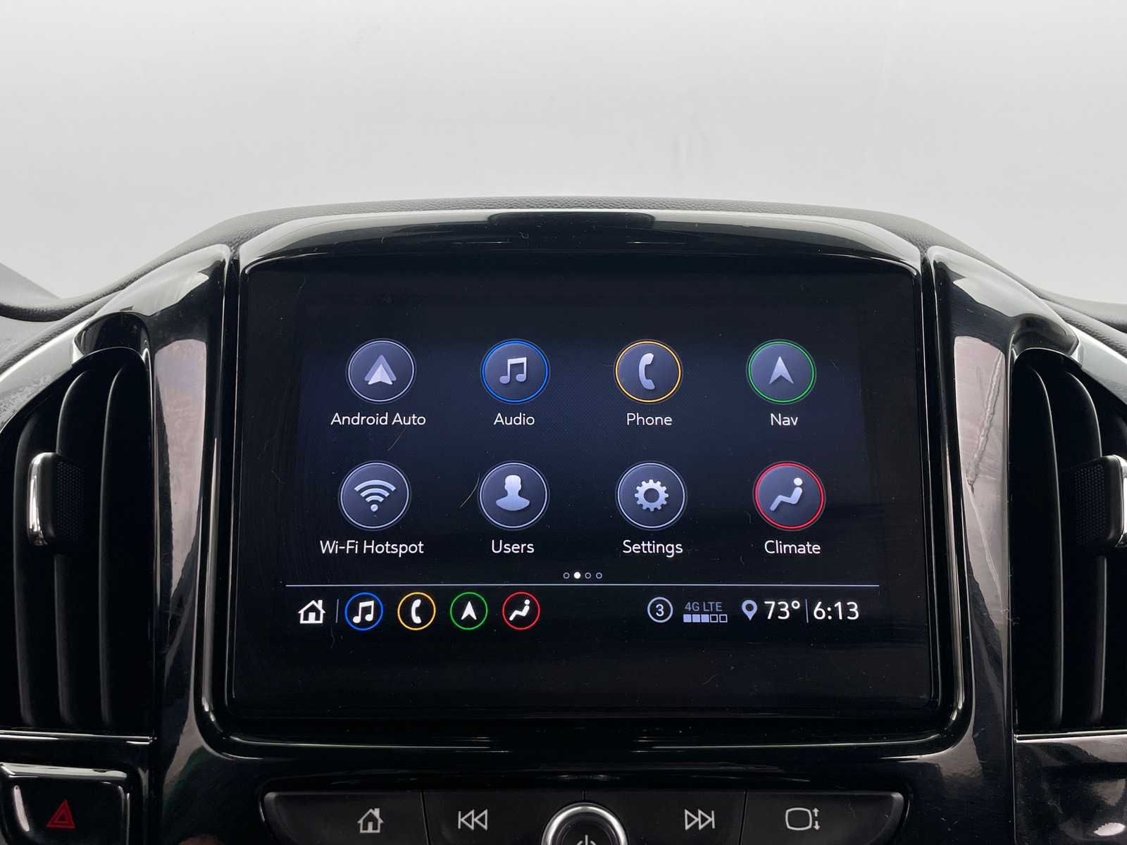 Thumbnail: 2021 Chevrolet Traverse - 4