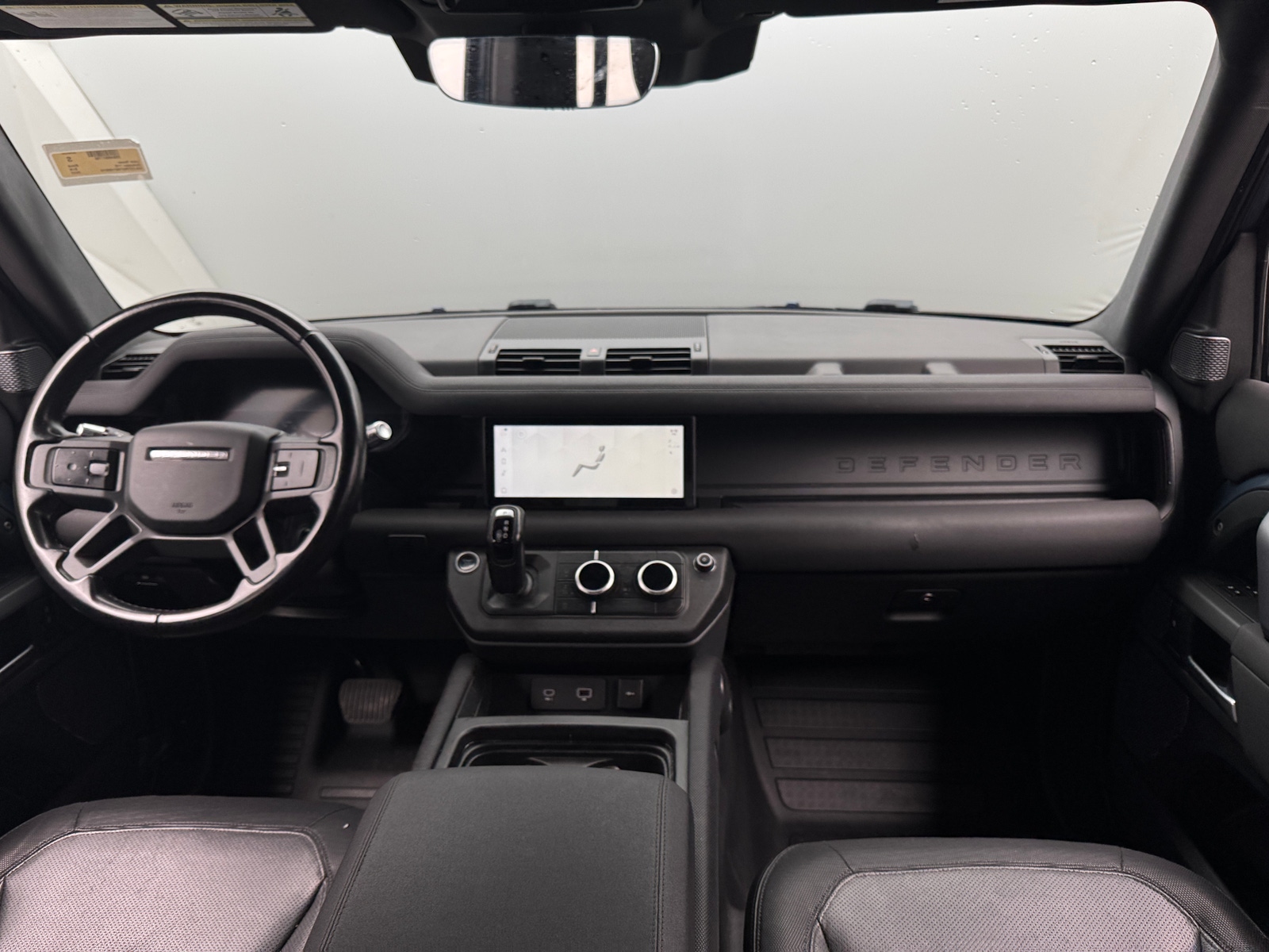 Thumbnail: 2022 Land Rover Defender - 3
