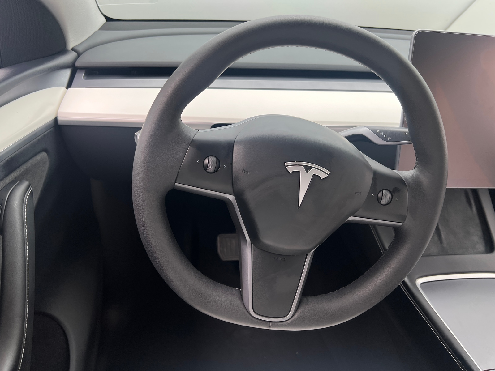 Thumbnail: 2023 Tesla Model Y - 4