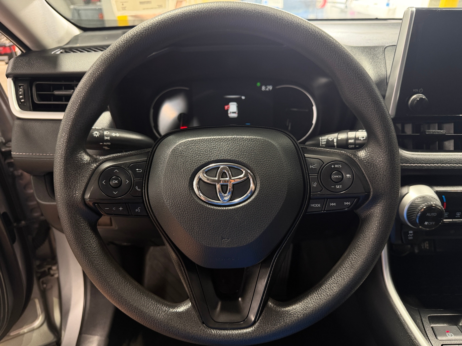 Thumbnail: 2025 Toyota RAV4 - 5