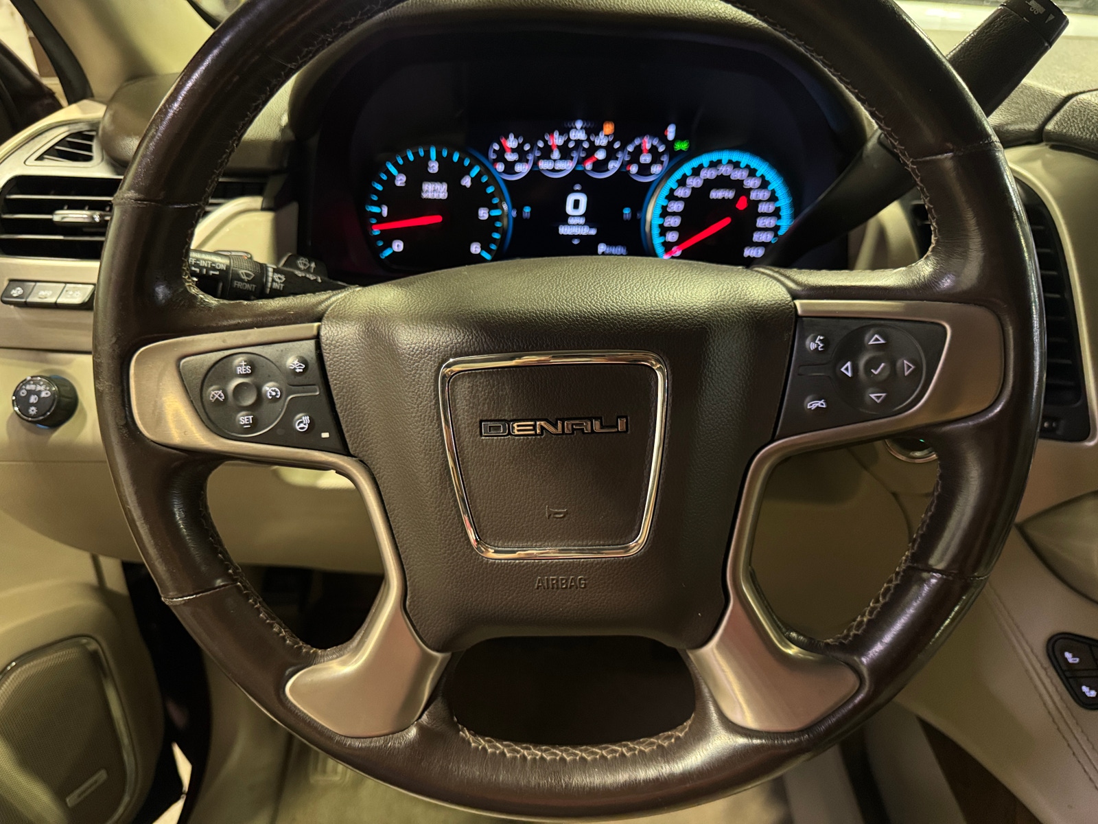 Thumbnail: 2019 GMC Yukon - 4