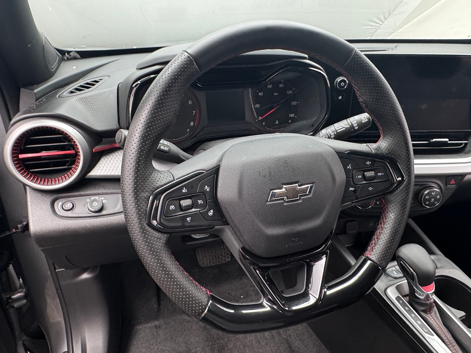 Thumbnail: 2025 Chevrolet Trax - 5