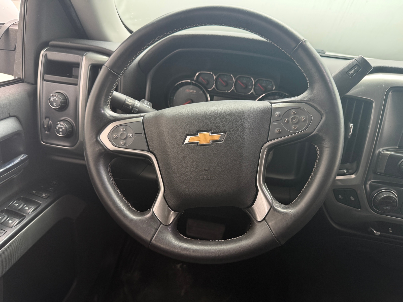 Thumbnail: 2018 Chevrolet Silverado 1500 - 4