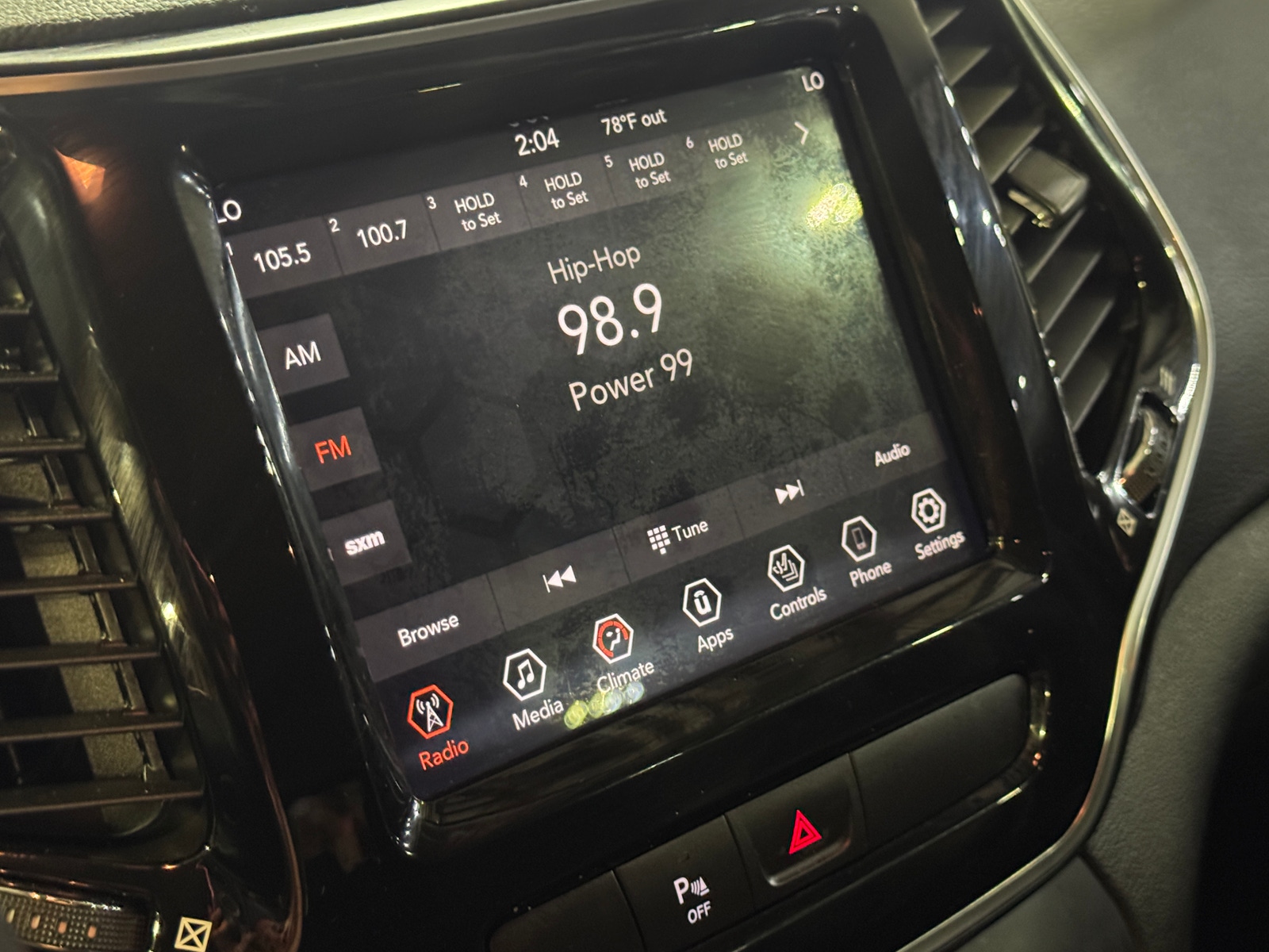 Thumbnail: 2019 Jeep Cherokee - 3