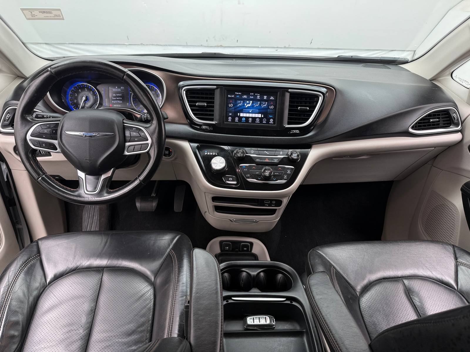 Thumbnail: 2018 Chrysler Pacifica - 2
