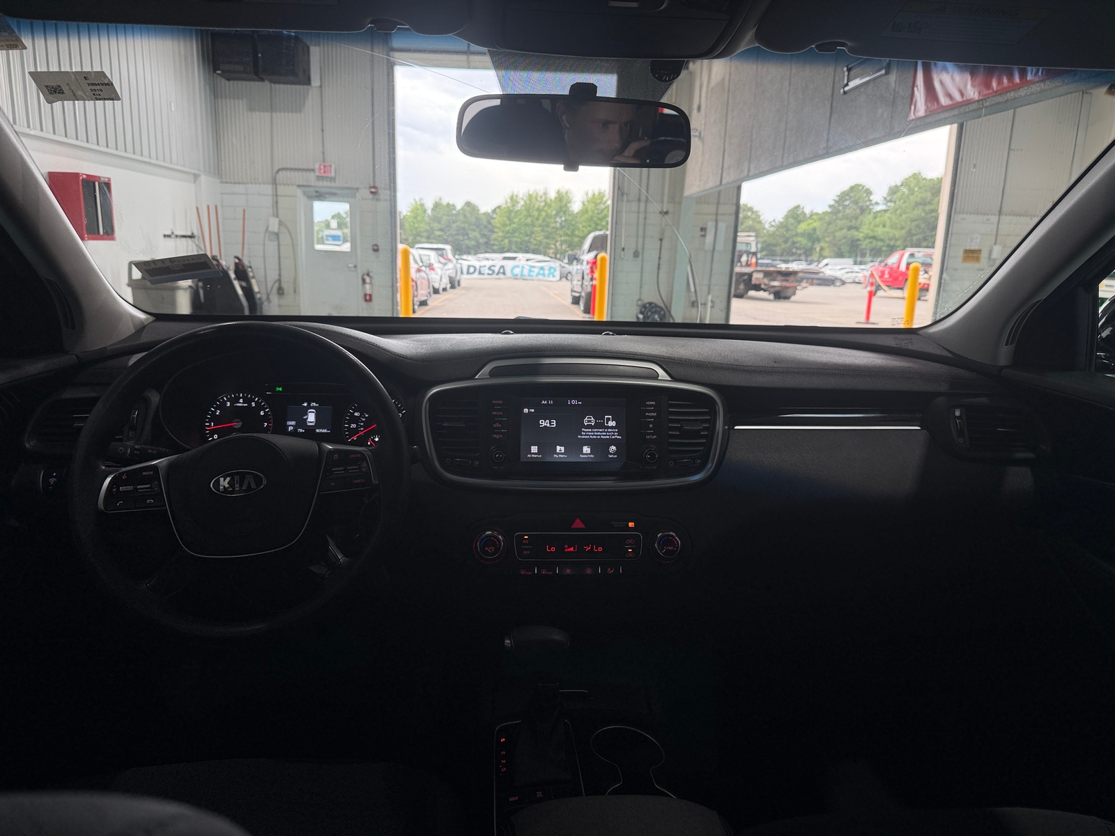 Thumbnail: 2019 Kia Sorento - 3