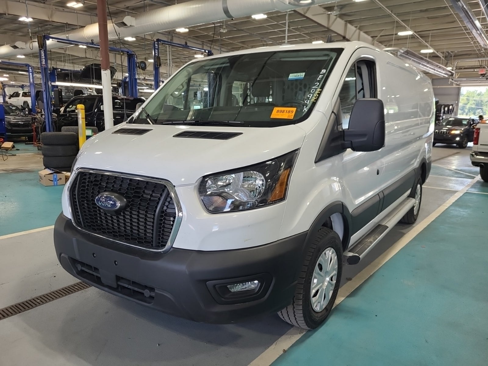 2025 Ford T250 Vans 3.5l V6 Di Dohc Gas T250 Vans Low Roof Cargo Van AWD 148 2d