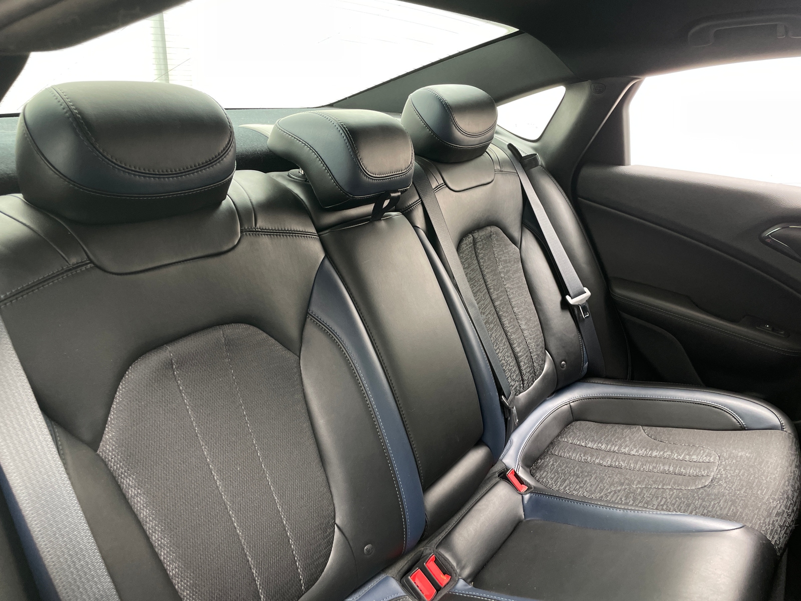 Thumbnail: 2015 Chrysler 200 - 6