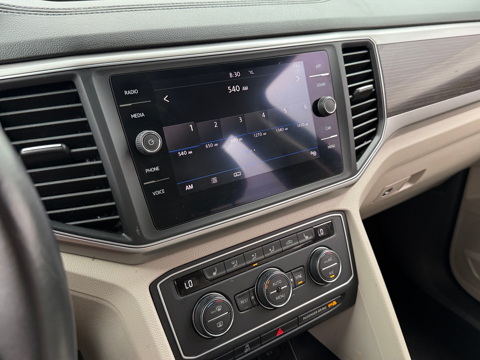 Thumbnail: 2019 Volkswagen Atlas - 3